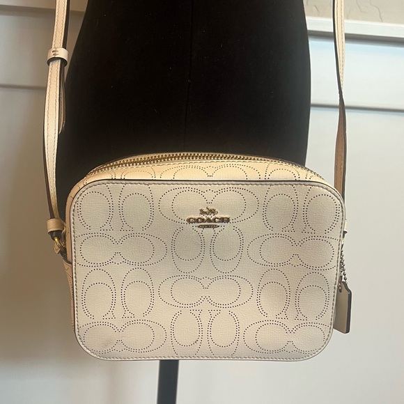 COACH MINI CAMERA BAG IN SIGNATURE LEATHER - Picture 1 of 8